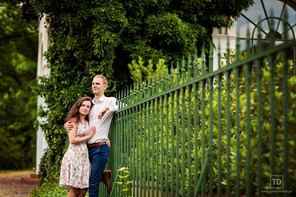 Předsvatební fotografie od fotografa Tomáše Drozda na zámku Raduň