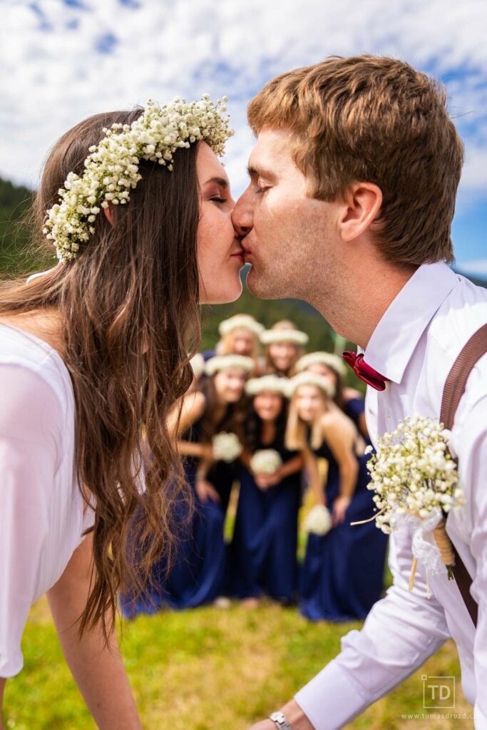 Svatební fotografie Anety a Jirky z boho svatby v Beskydech.