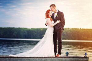 Svatební fotografie ženicha a nevěsty penzionu Maják od fotografa Tomáše Drozda